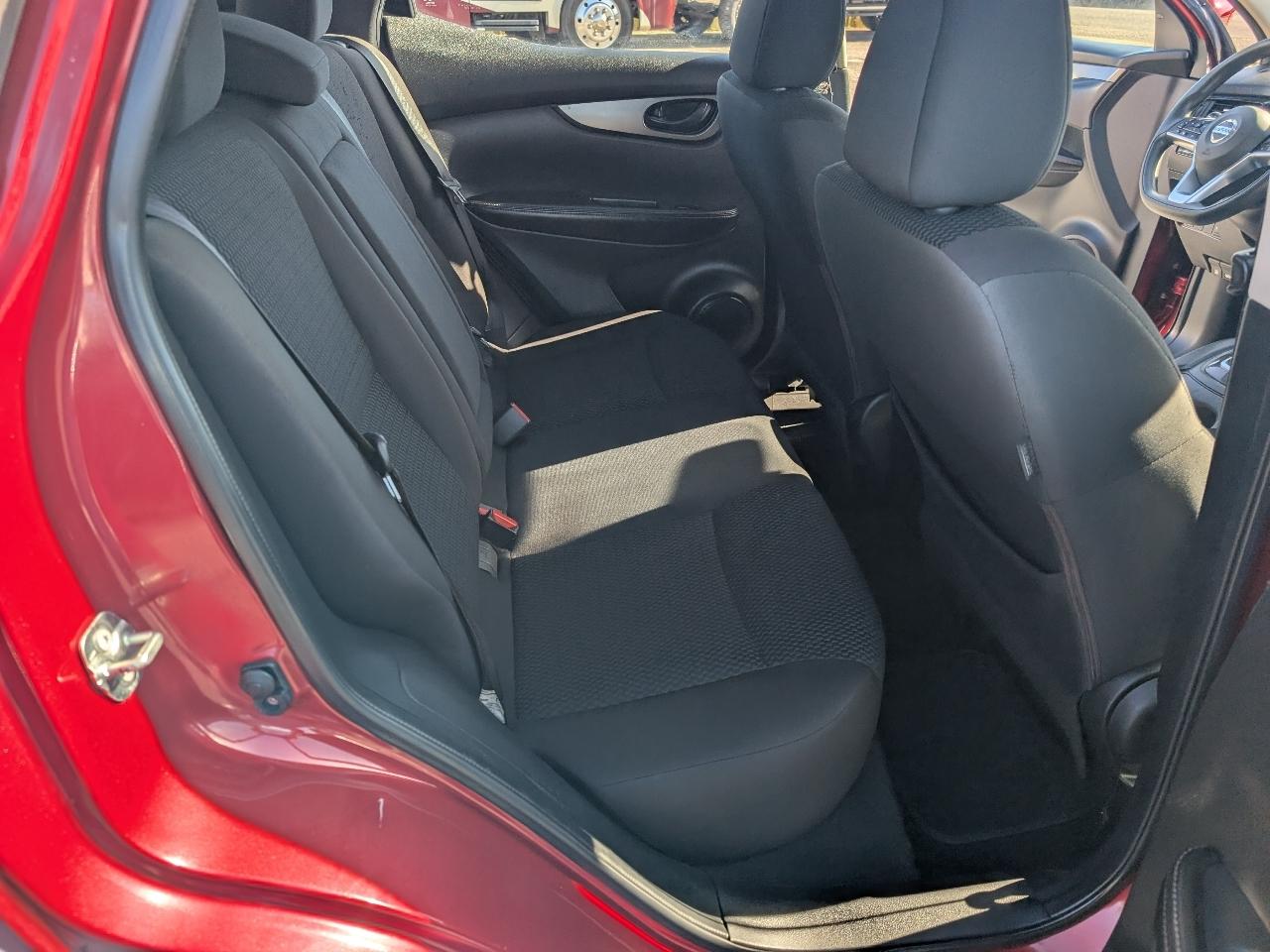 Nissan Rogue Sport FWD S 2019