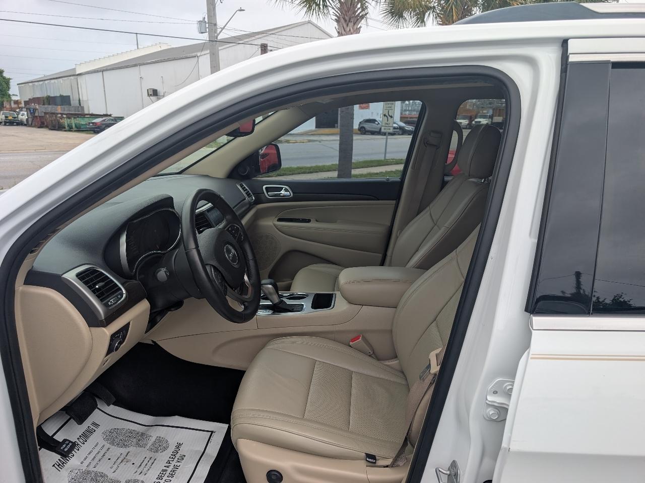 Jeep Grand Cherokee Laredo E 4x2 *Ltd Avail* 2018