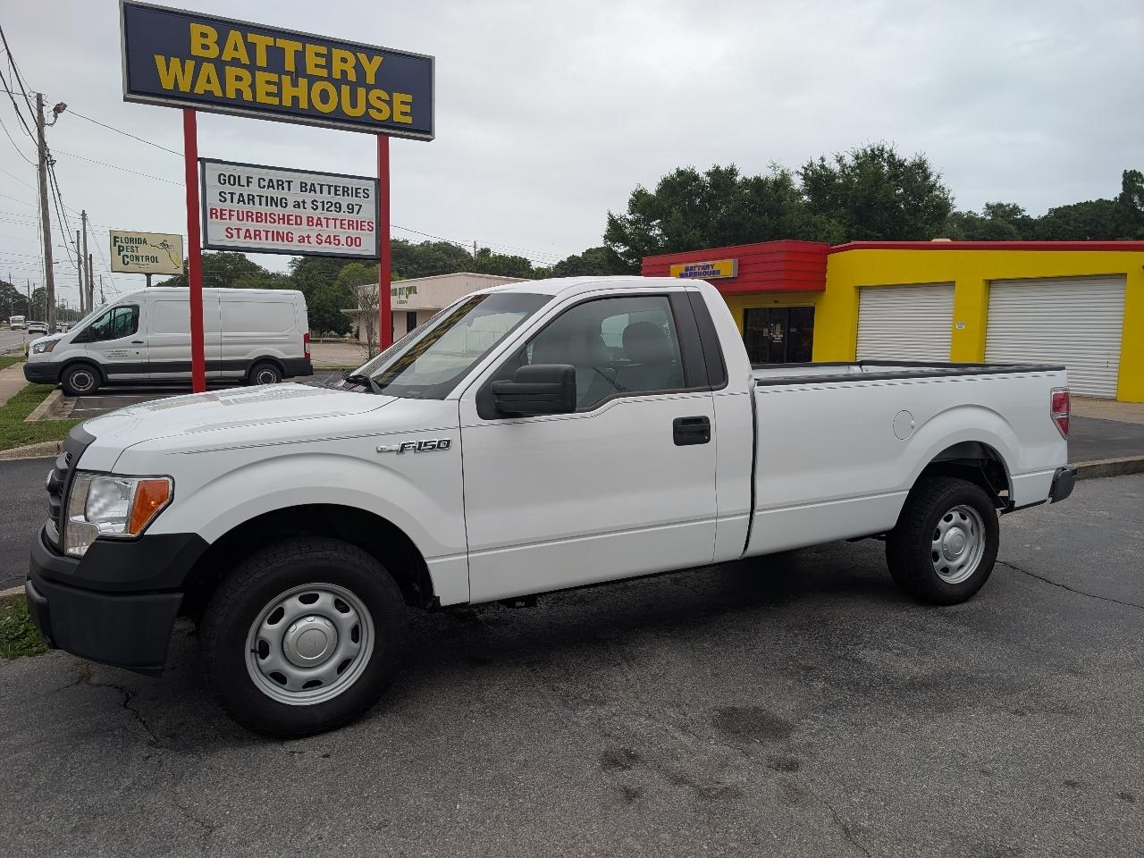 Ford F-150 2WD Reg Cab 126" XL 2014