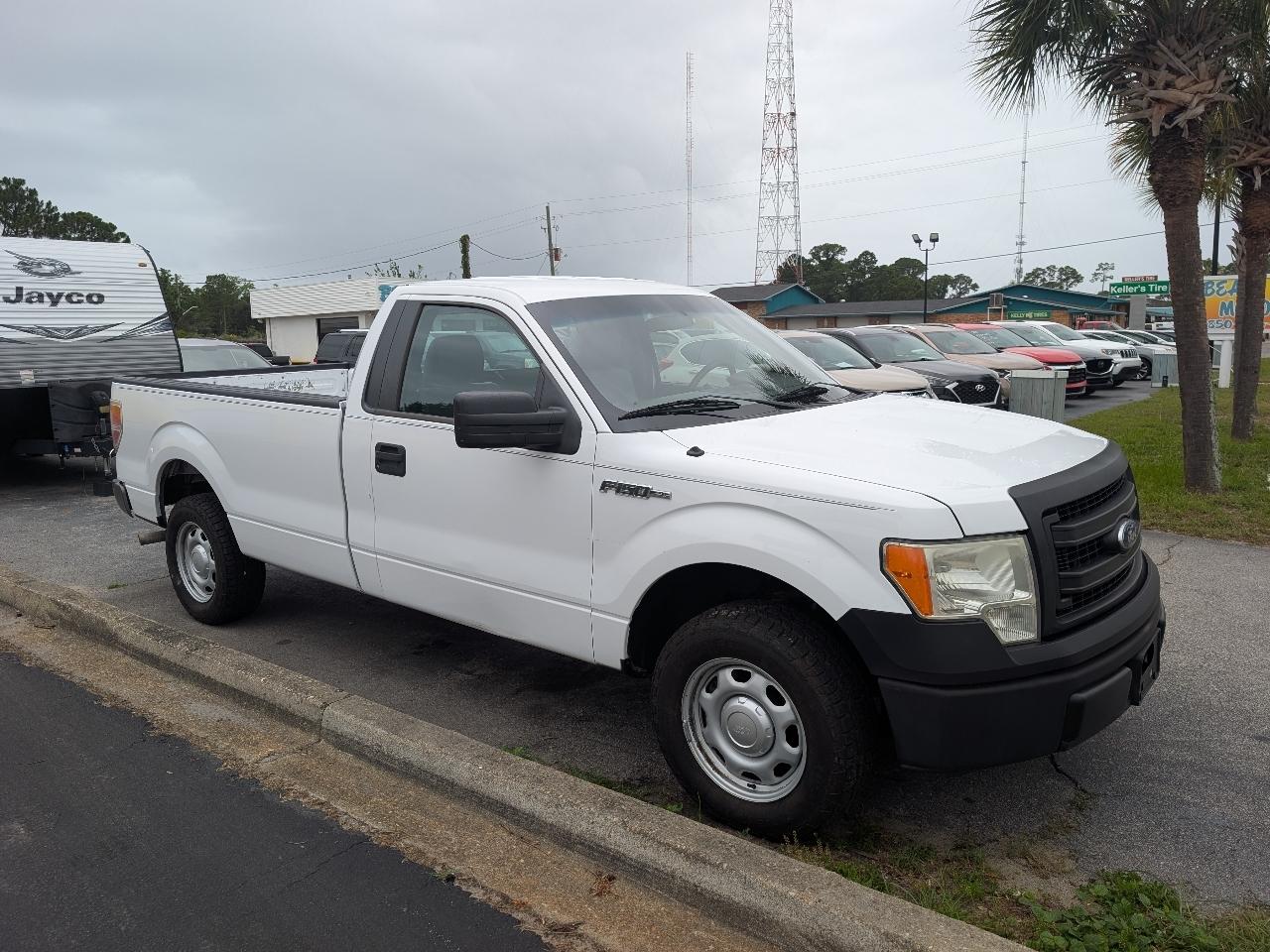 Ford F-150 2WD Reg Cab 126" XL 2014