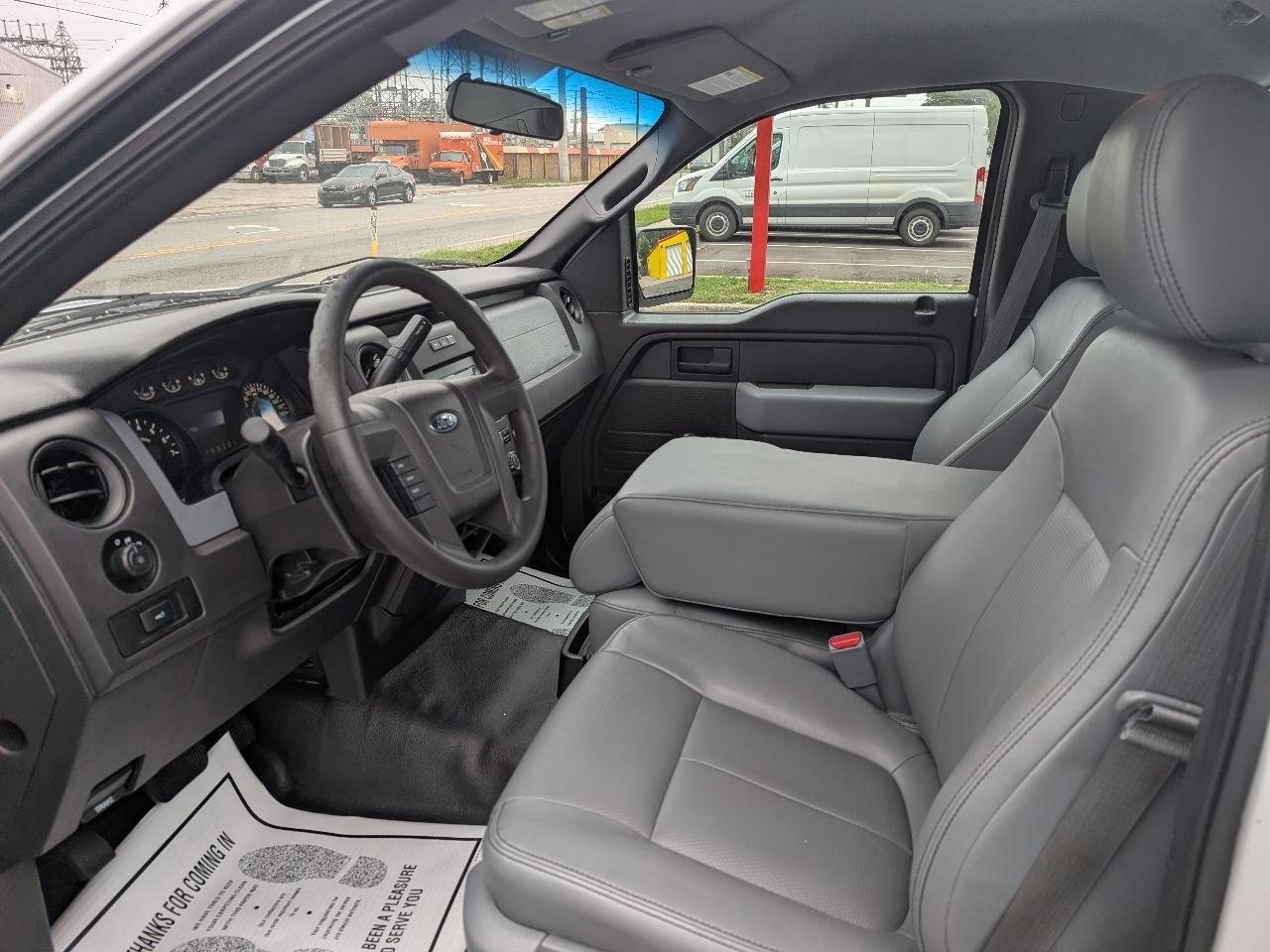 Ford F-150 2WD Reg Cab 126" XL 2014