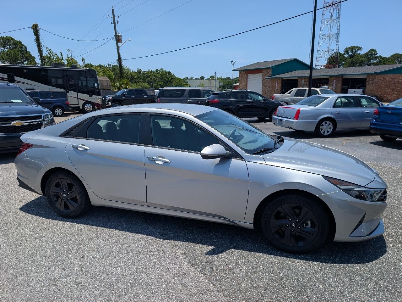 Hyundai Elantra SEL 2022
