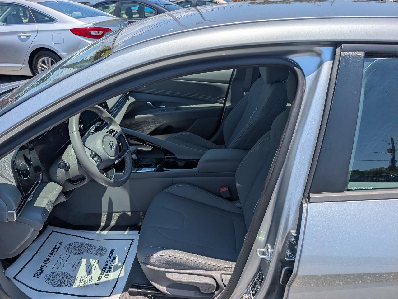 Hyundai Elantra SEL 2022