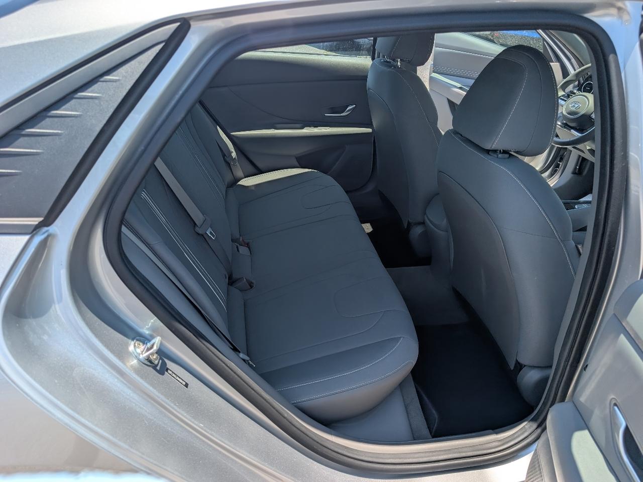 Hyundai Elantra SEL 2022