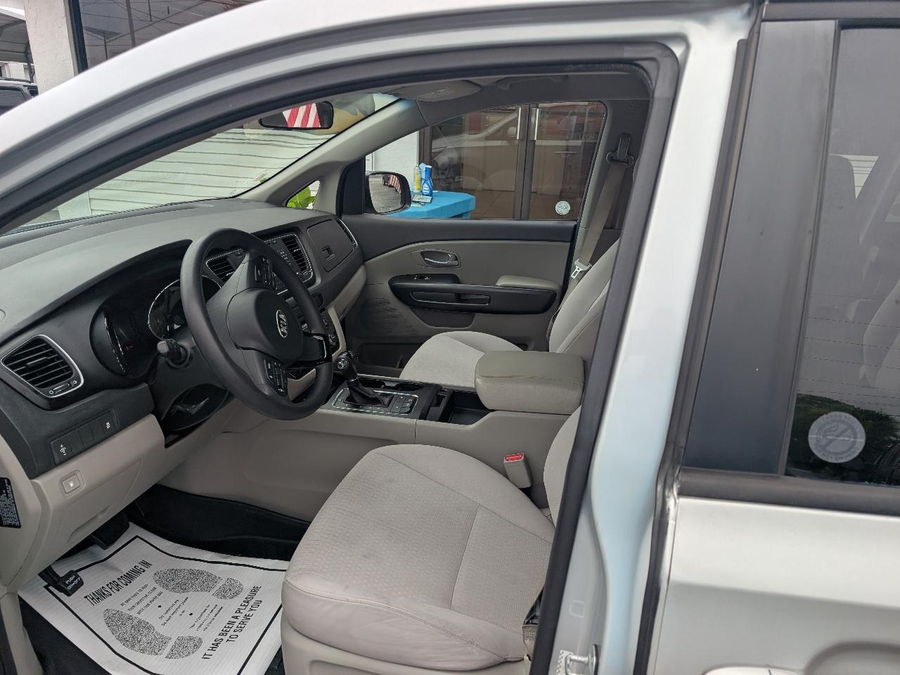 Kia Sedona 4dr Wgn LX 2016