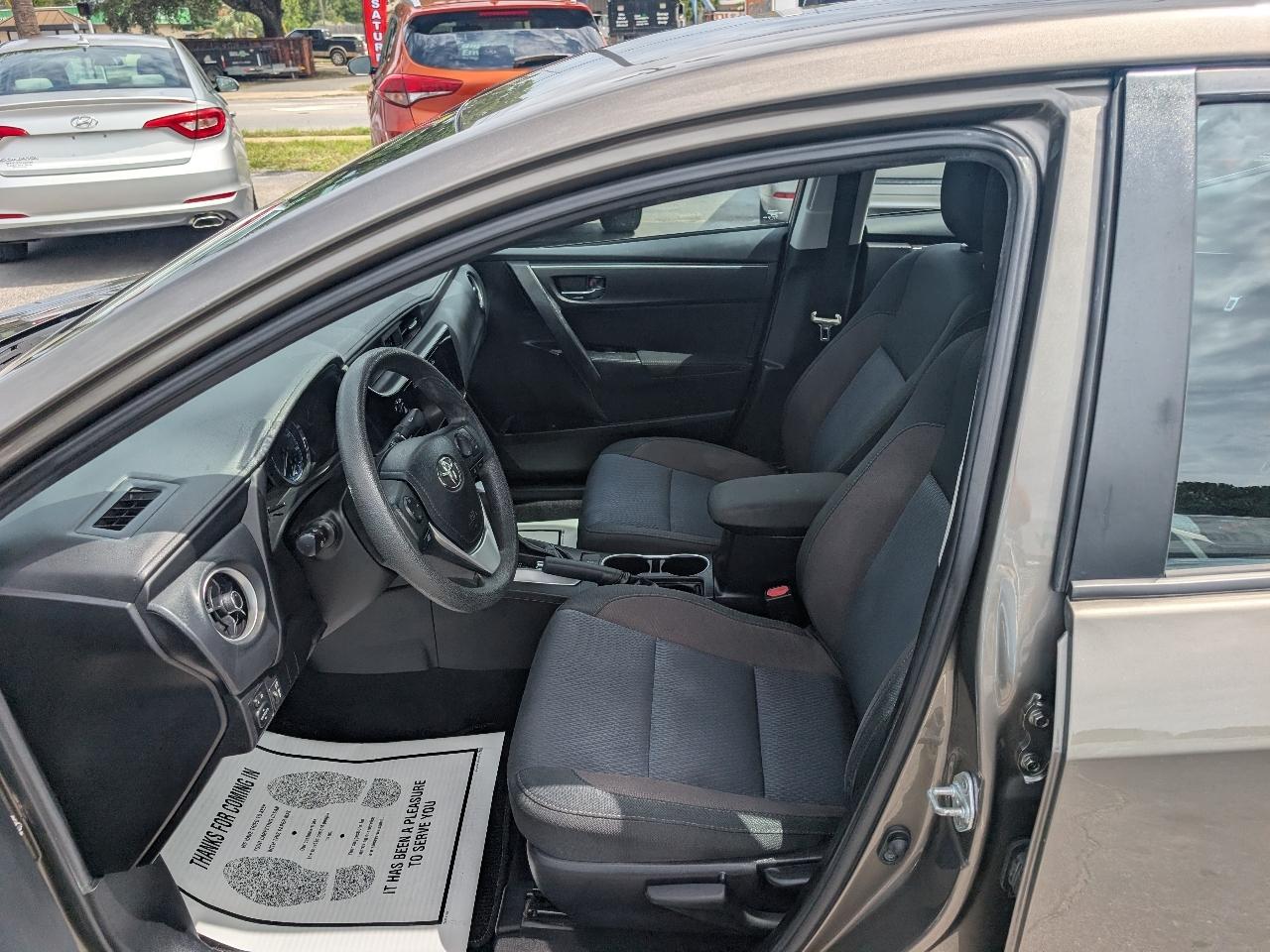 Toyota Corolla LE 2019