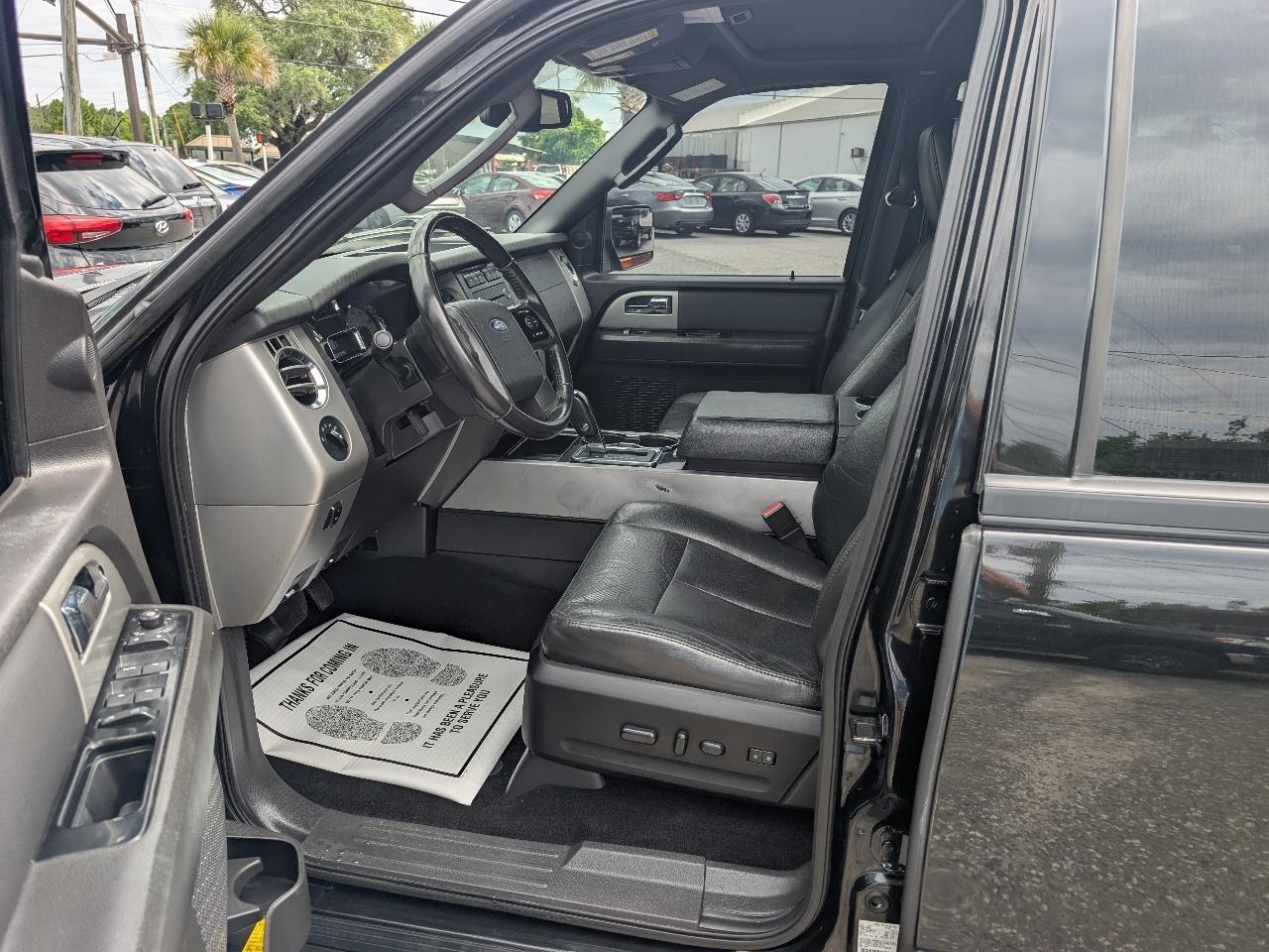 Ford Expedition 2WD 4dr Limited 2012