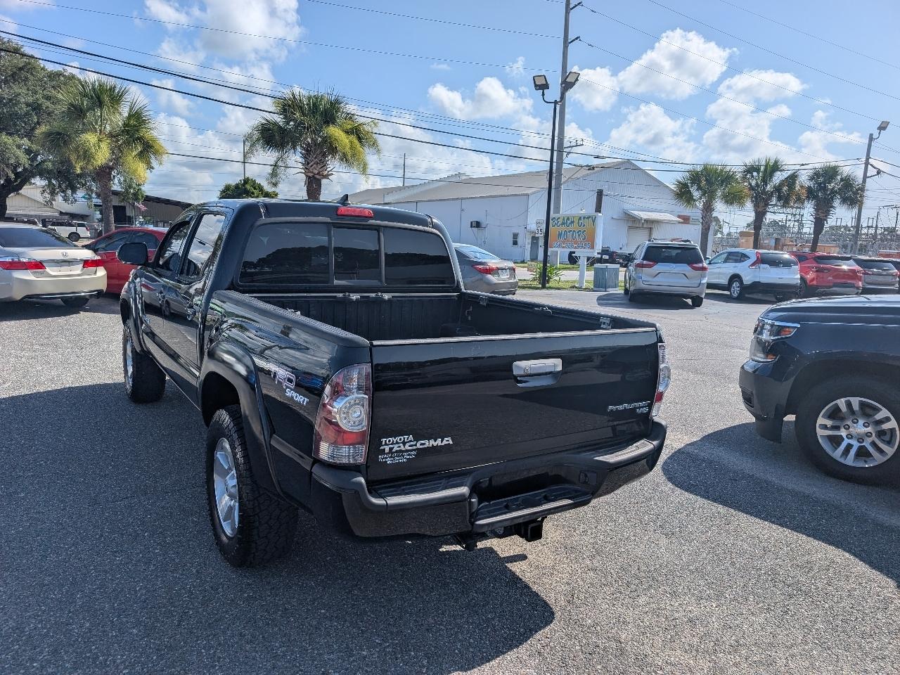 Toyota Tacoma 2WD Double Cab V6 AT PreRunner (Natl) 2013