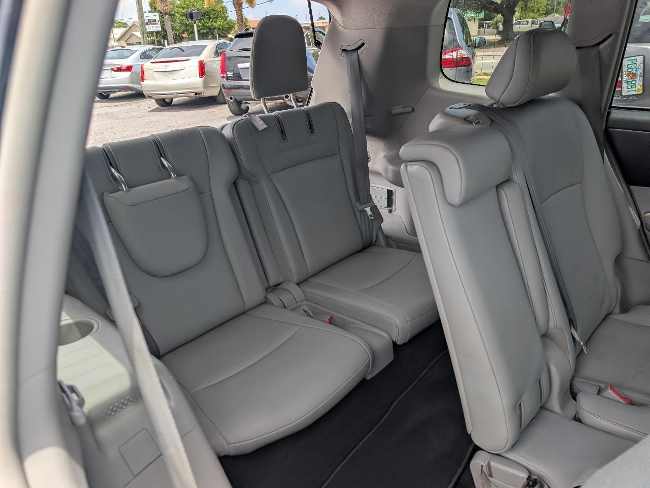 Toyota Highlander FWD 4dr V6 Limited (Natl) 2011
