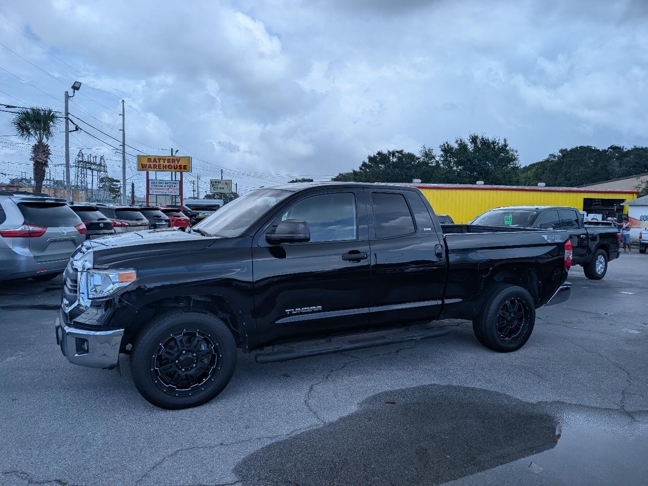 Toyota Tundra 2WD Truck Double Cab 4.6L V8 6-Spd AT SR5 (Natl) 2014