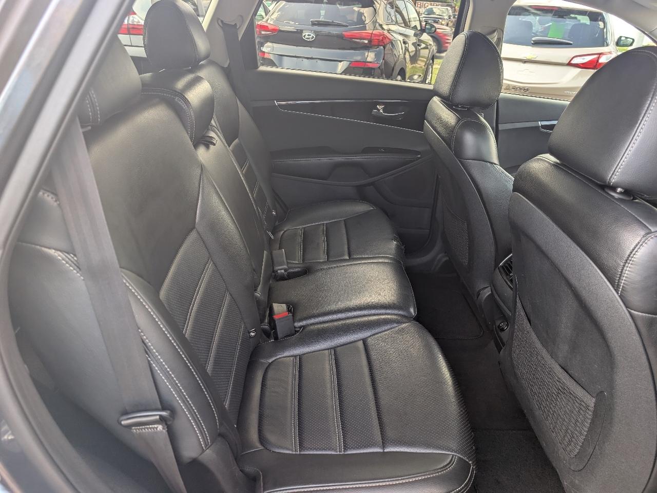 Kia Sorento LX V6 FWD 2020