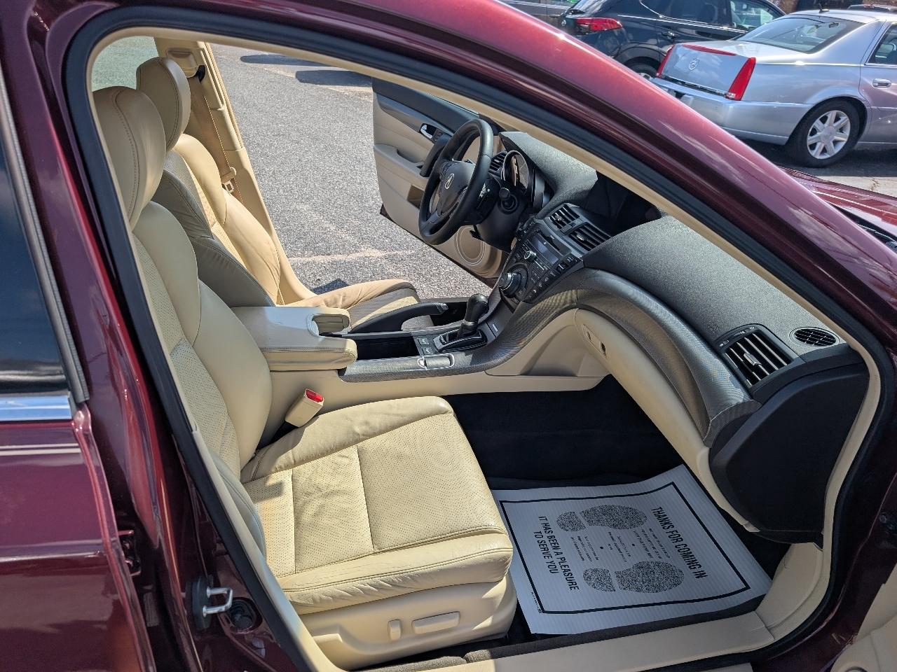 Acura TL 4dr Sdn Auto 2WD Tech 2012