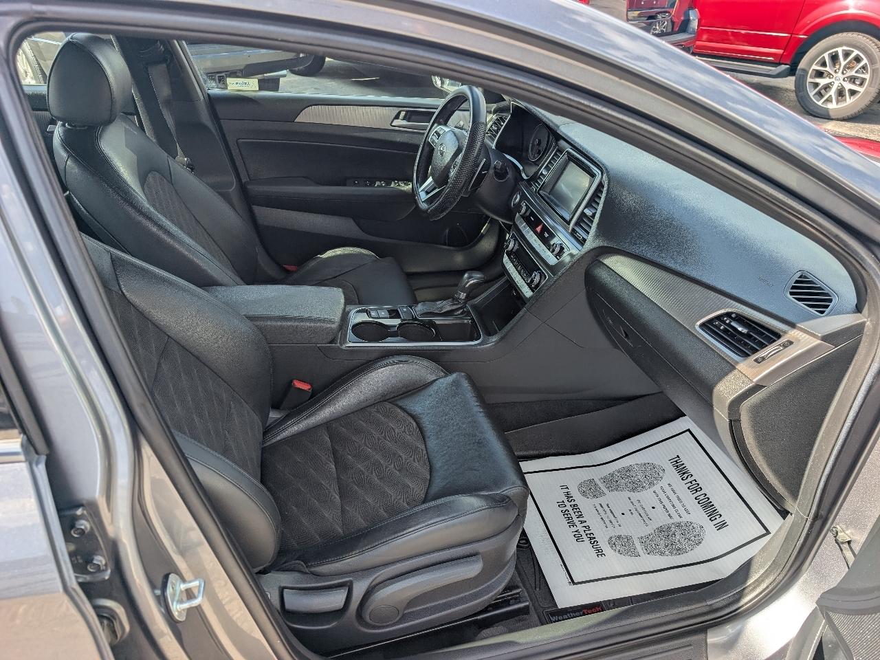 Hyundai Sonata Sport 2.4L 2019
