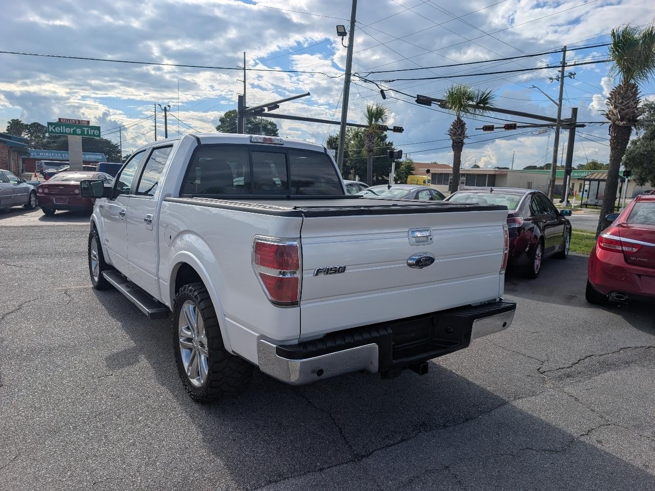 Ford F-150 2WD SuperCrew 145" Lariat 2014
