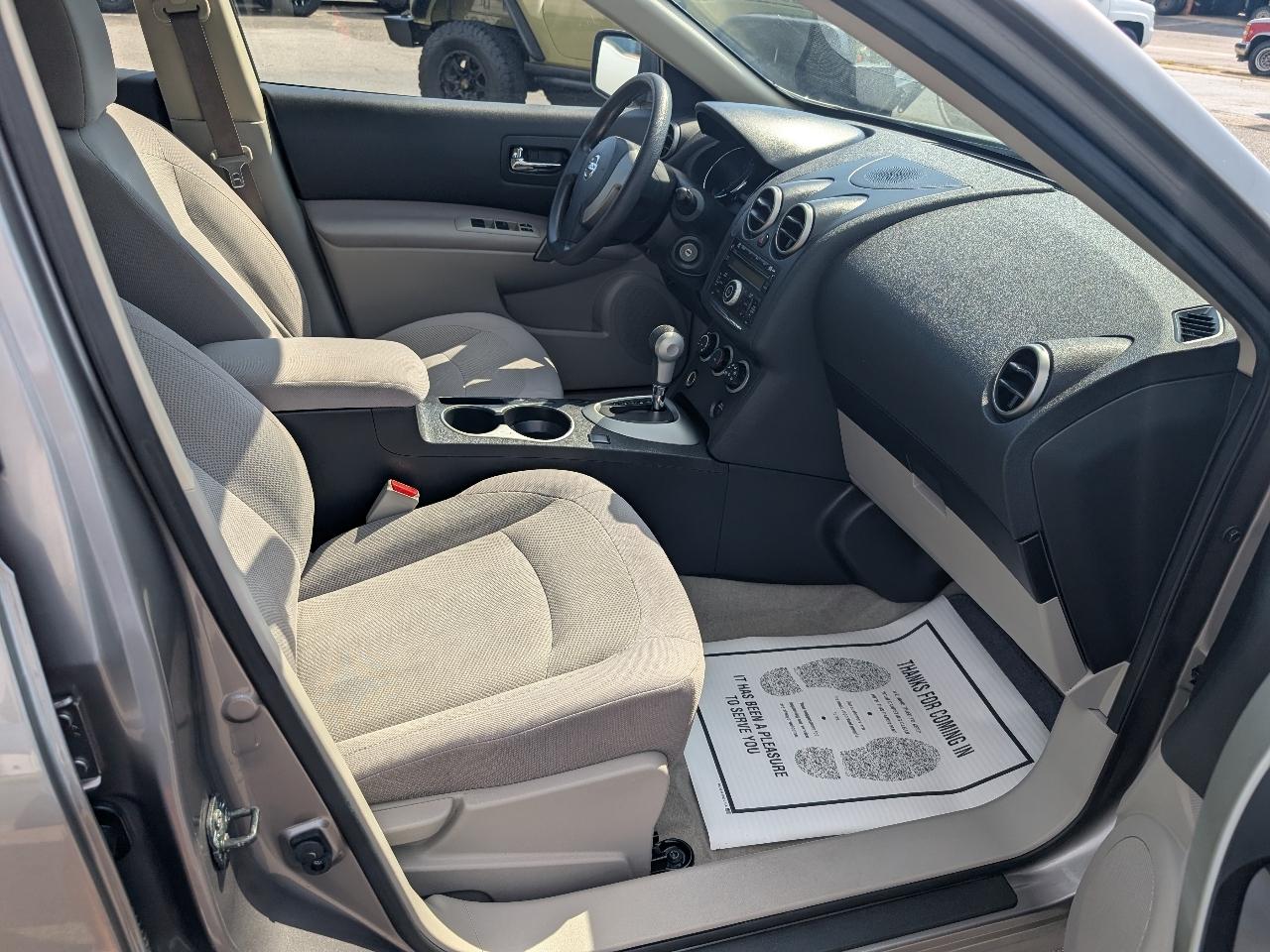 Nissan Rogue Select FWD 4dr S 2014