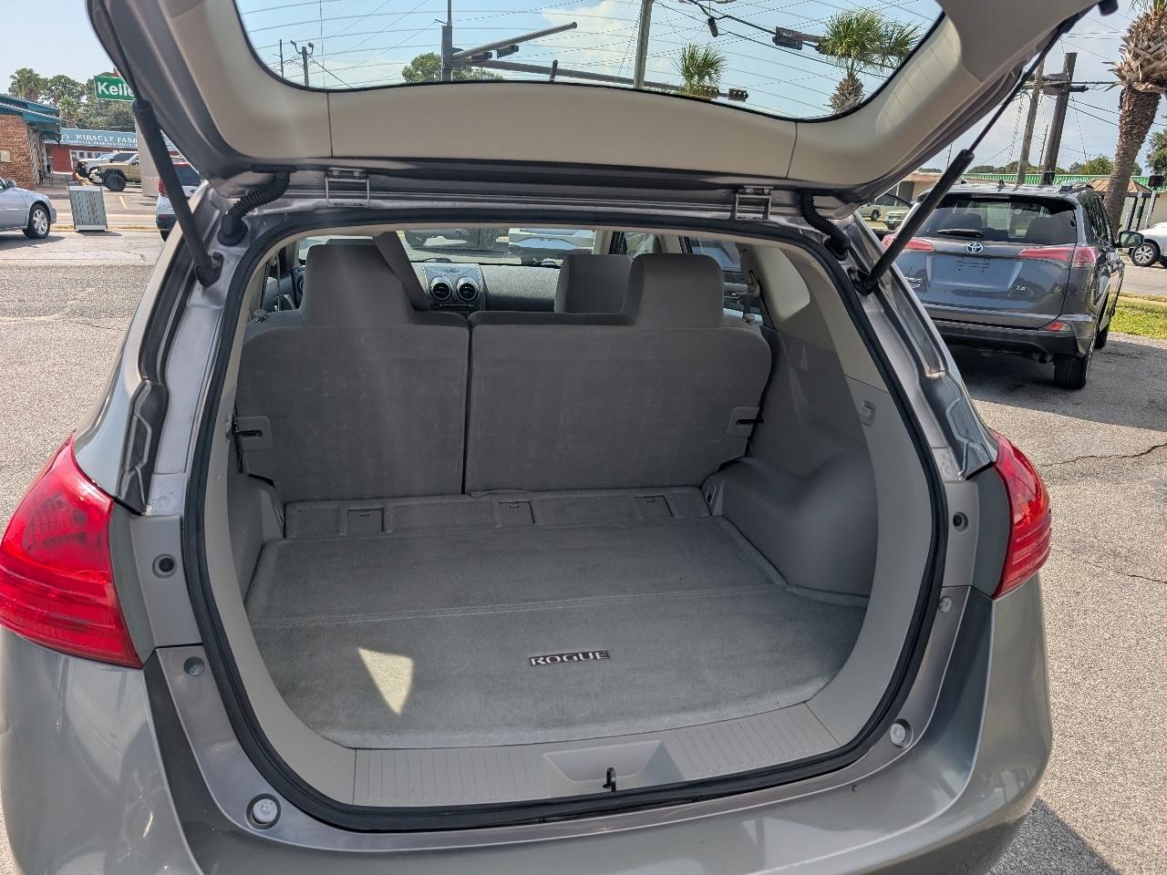Nissan Rogue Select FWD 4dr S 2014