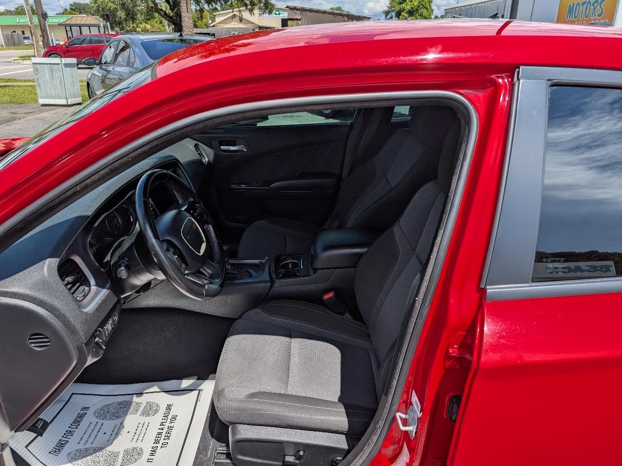 Dodge Charger SXT RWD 2021