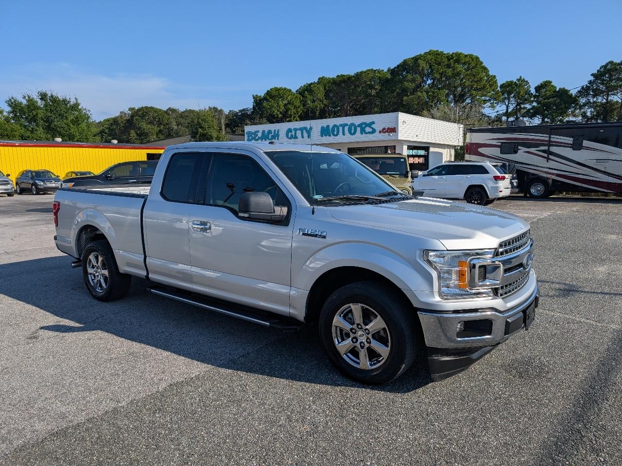 Ford F-150 Lariat 2WD SuperCab 8' Box 2018