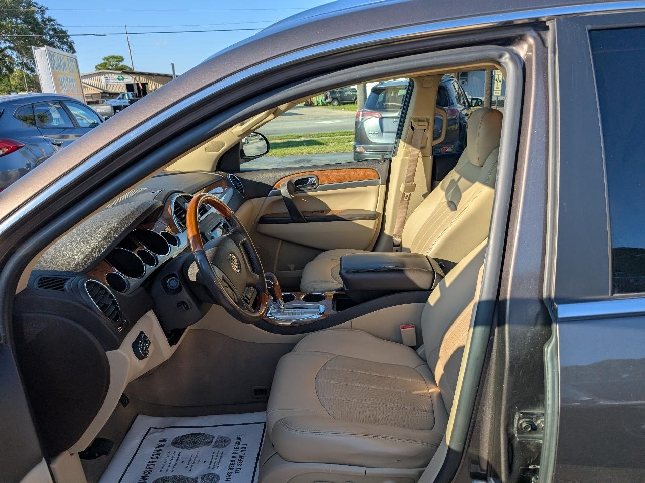 Buick Enclave FWD 4dr Premium 2012
