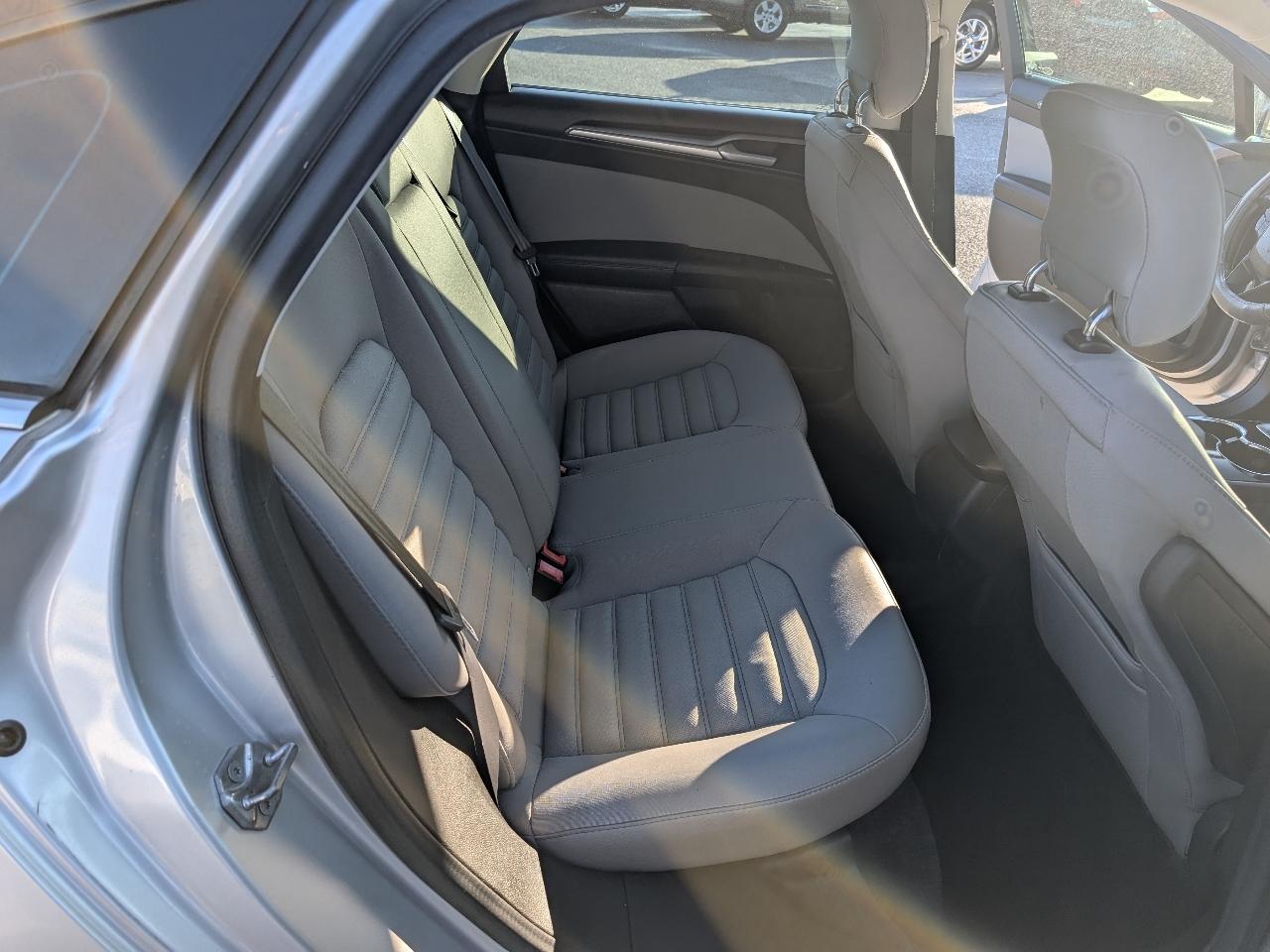 Ford Fusion 4dr Sdn S FWD 2014