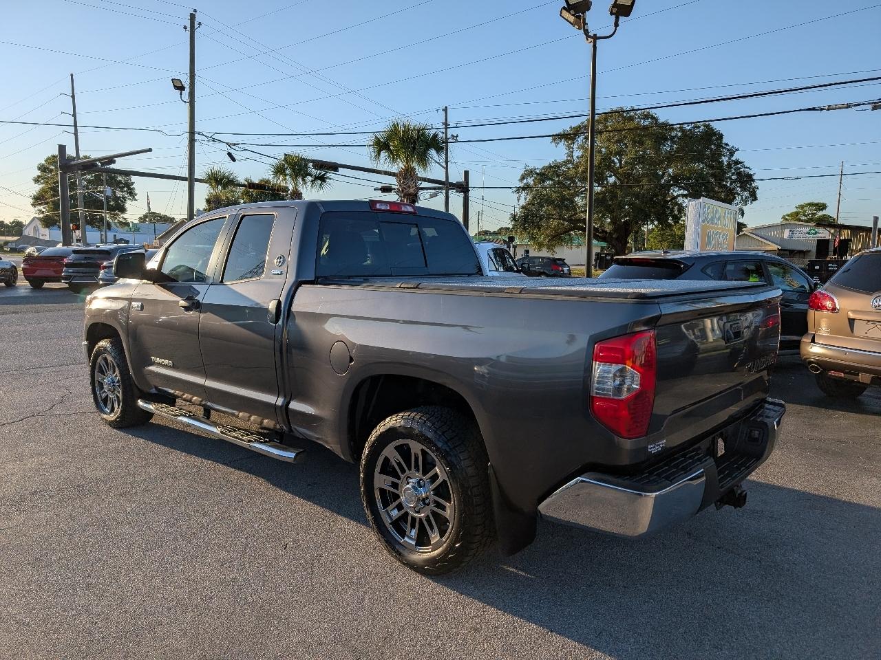Toyota Tundra 2WD Truck Double Cab 5.7L V8 6-Spd AT SR5 (Natl) 2014