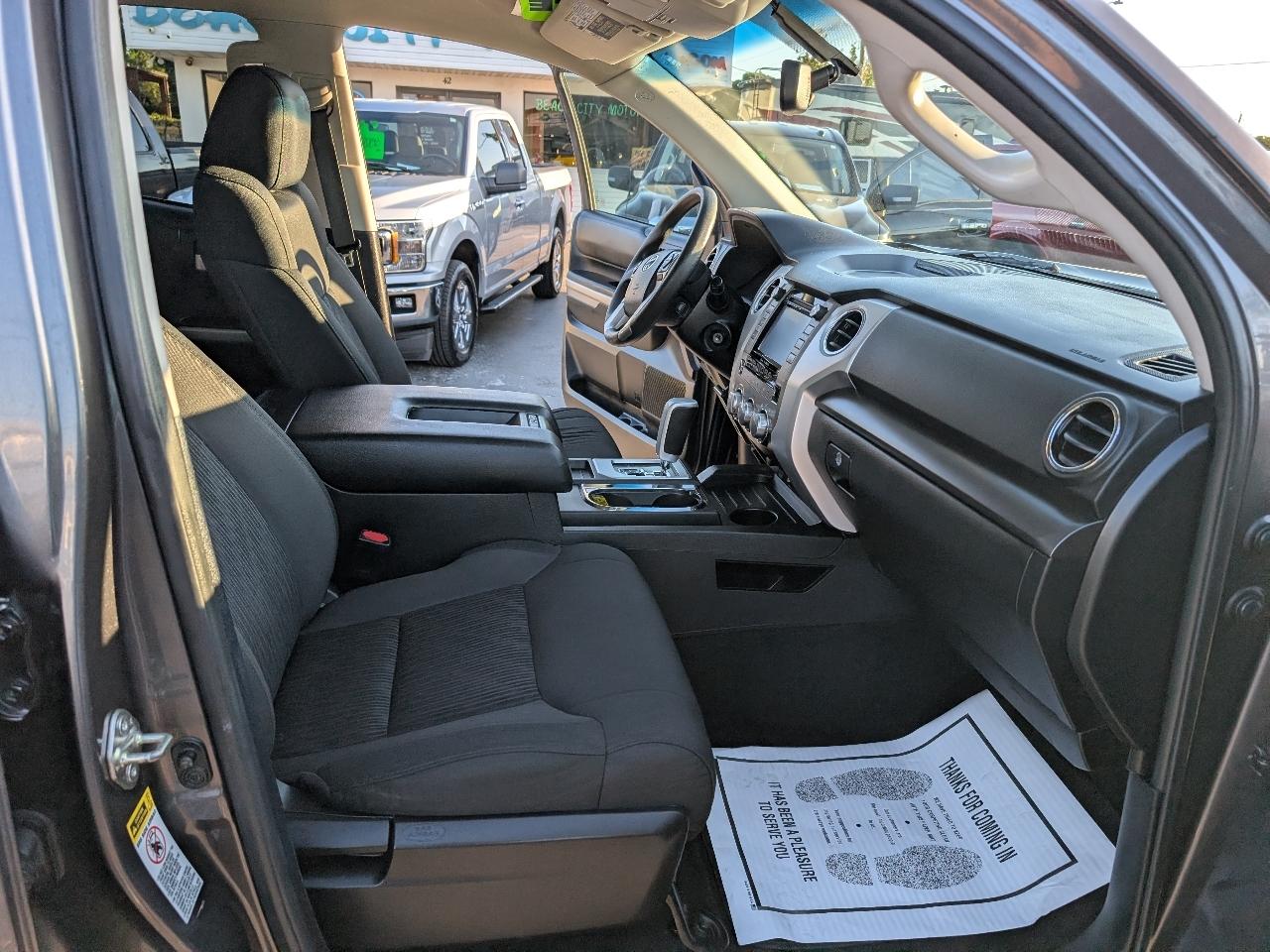 Toyota Tundra 2WD Truck Double Cab 5.7L V8 6-Spd AT SR5 (Natl) 2014