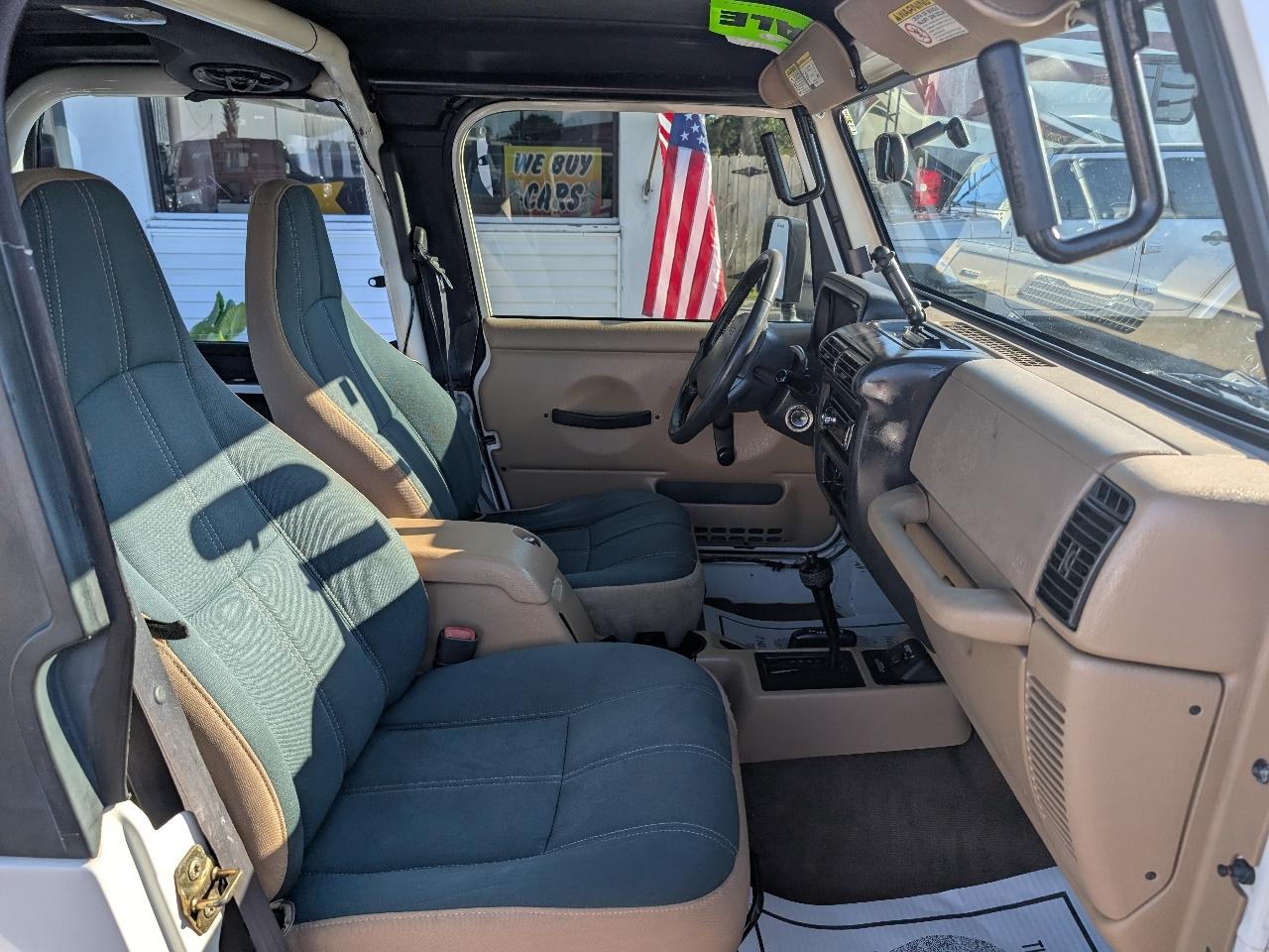 Jeep Wrangler 2dr Sahara 2001