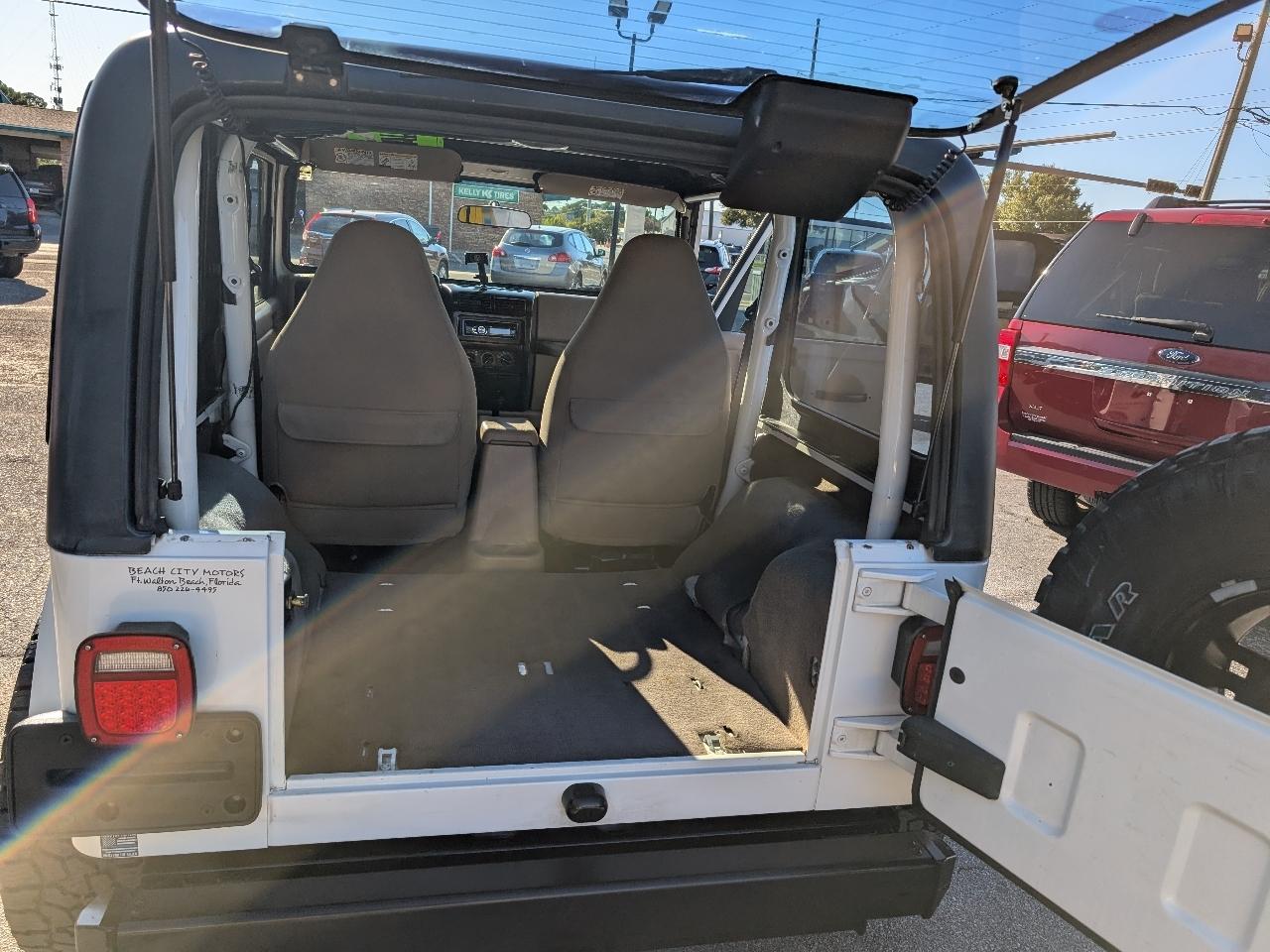 Jeep Wrangler 2dr Sahara 2001