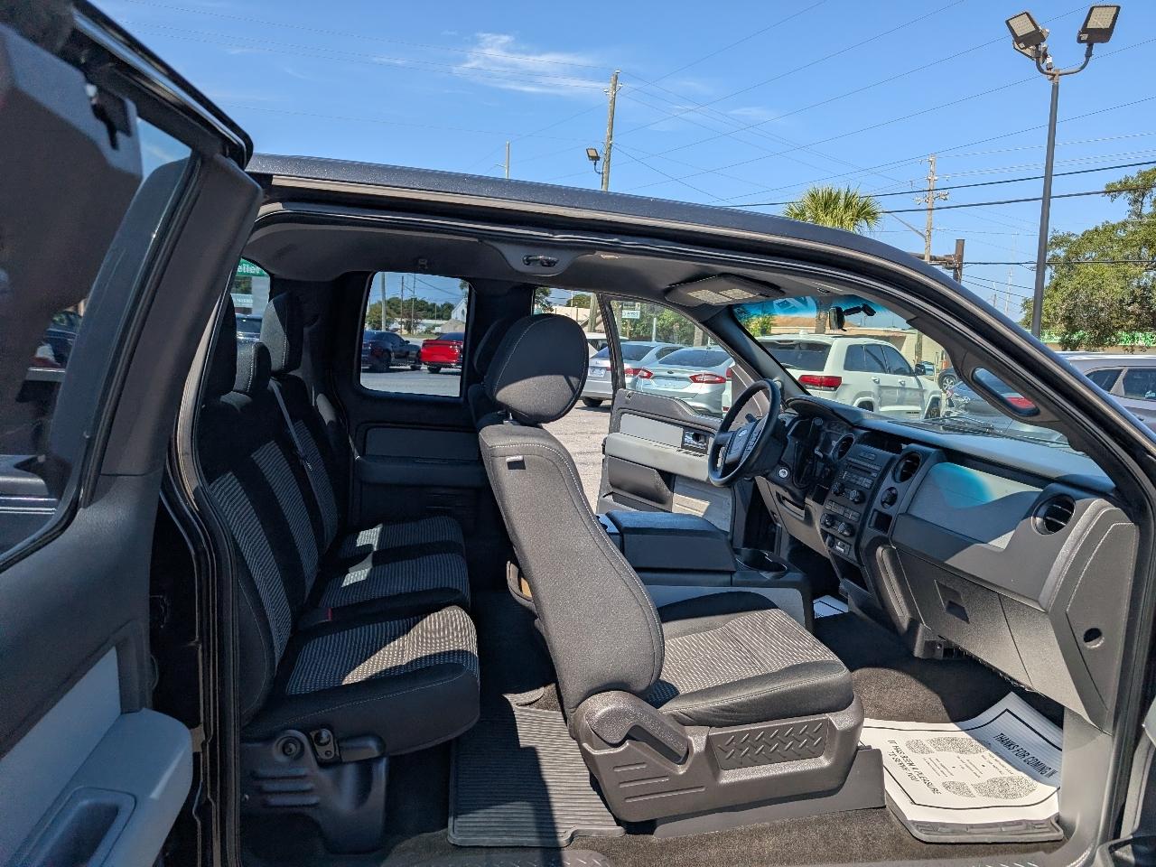 Ford F-150 4WD SuperCab 145" STX 2014