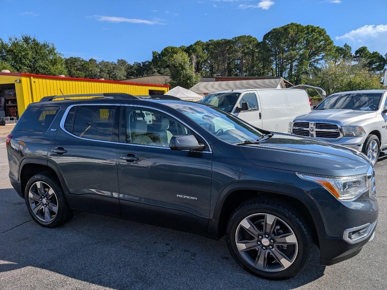 GMC Acadia FWD 4dr SLT w/SLT-2 2019