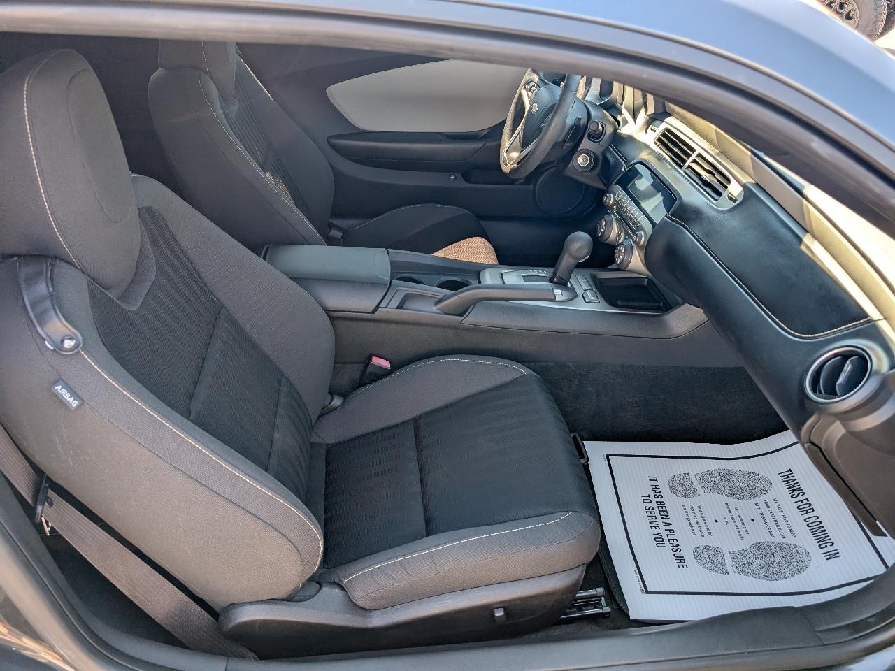 Chevrolet Camaro 2dr Cpe LS w/2LS 2015