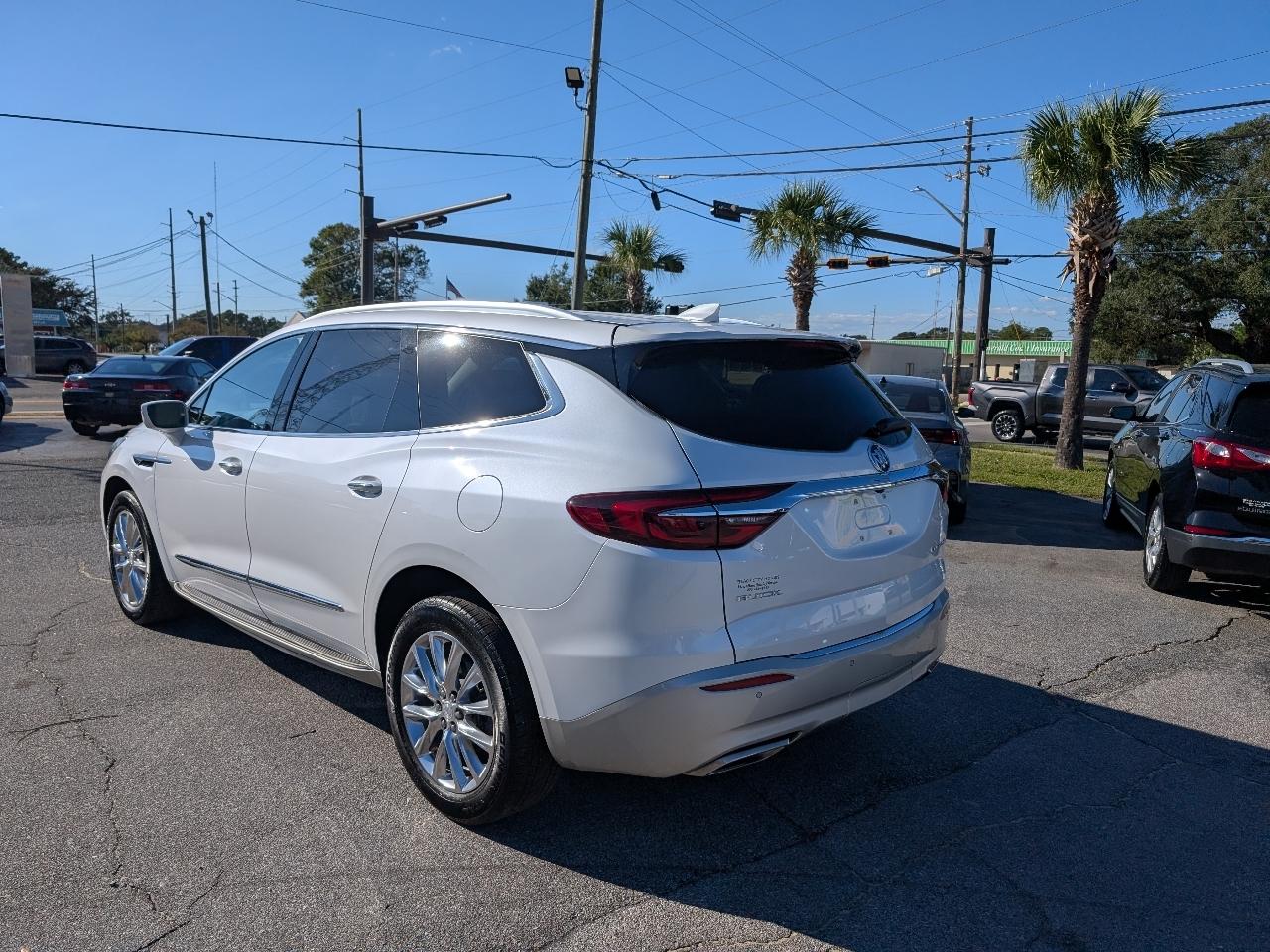 Buick Enclave FWD 4dr Premium 2018