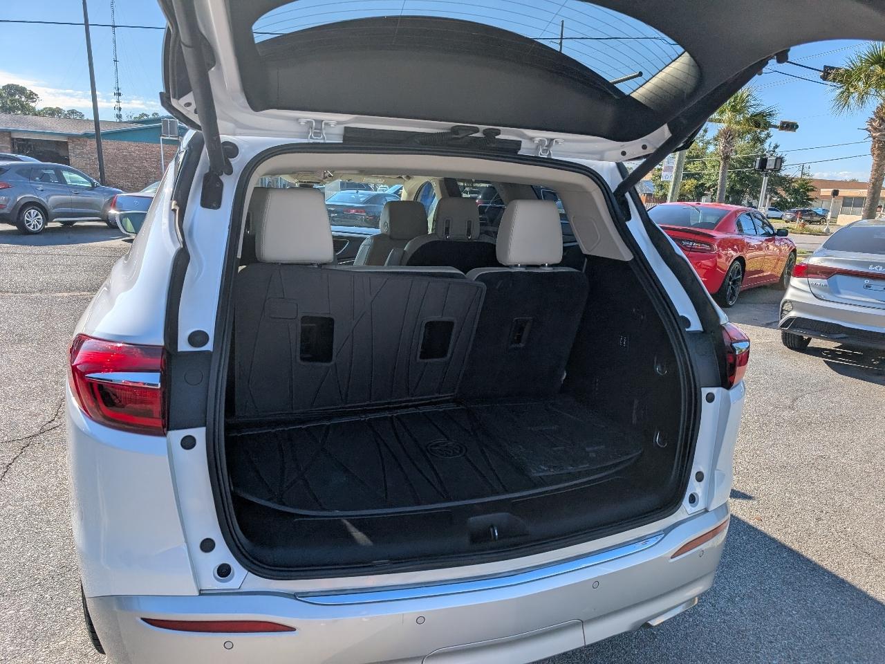 Buick Enclave FWD 4dr Premium 2018