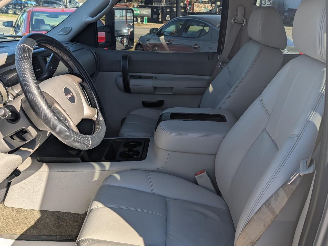 GMC Sierra 2500HD 2WD Crew Cab 153" SLE2 2008