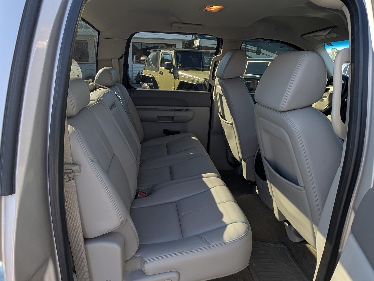 GMC Sierra 2500HD 2WD Crew Cab 153" SLE2 2008