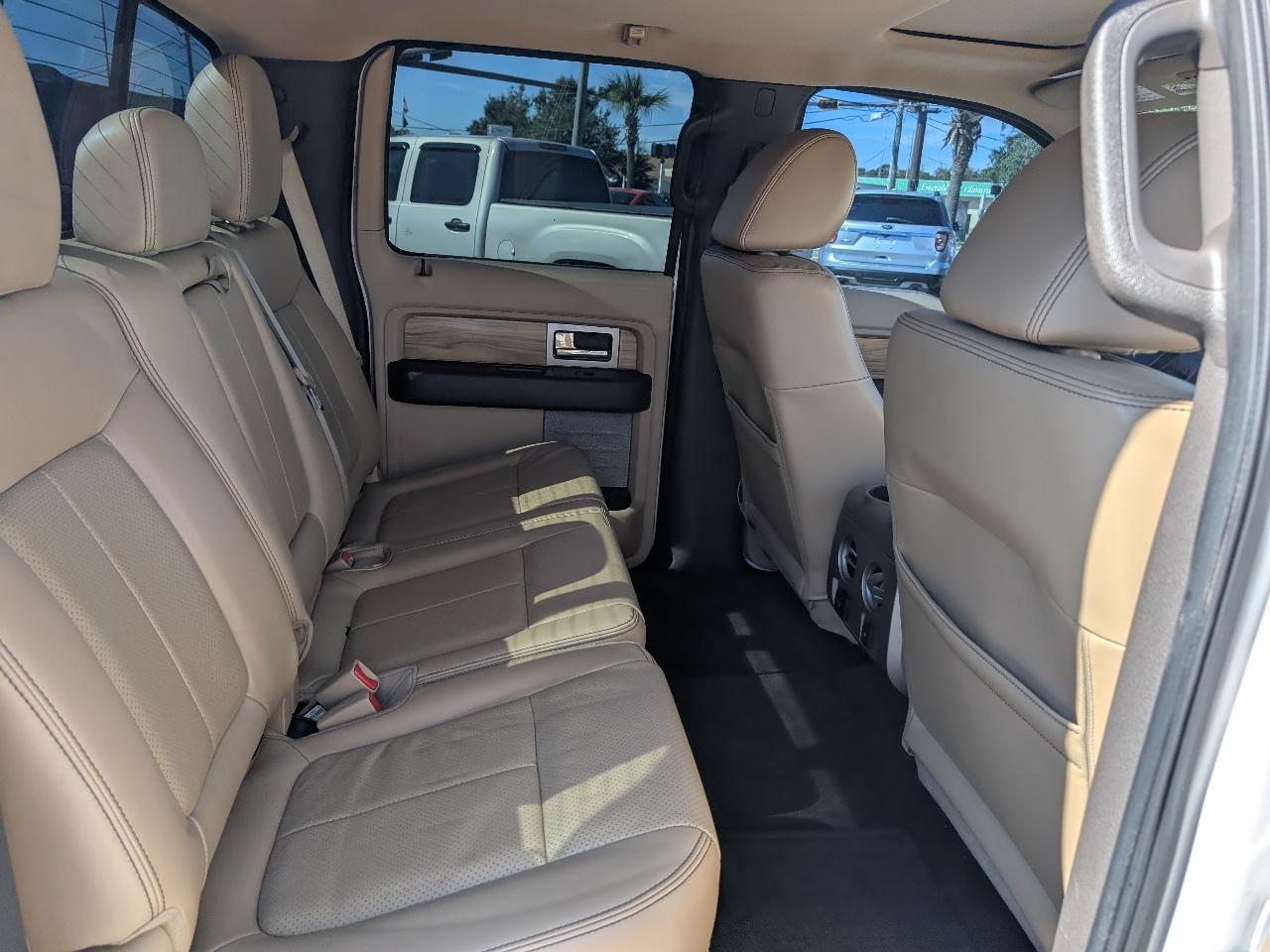 Ford F-150 2WD SuperCrew 145" Lariat 2011