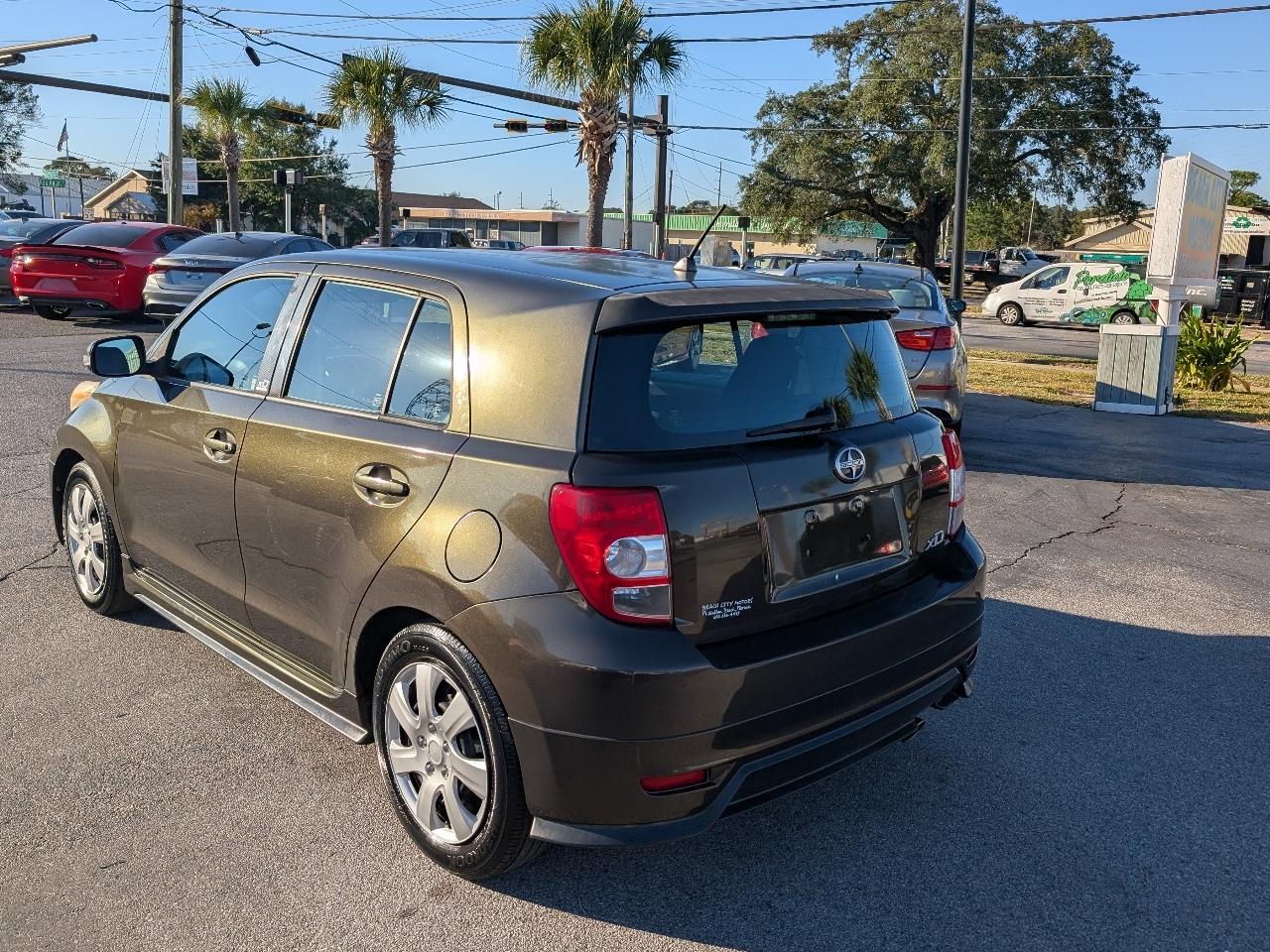 Scion xD  2011