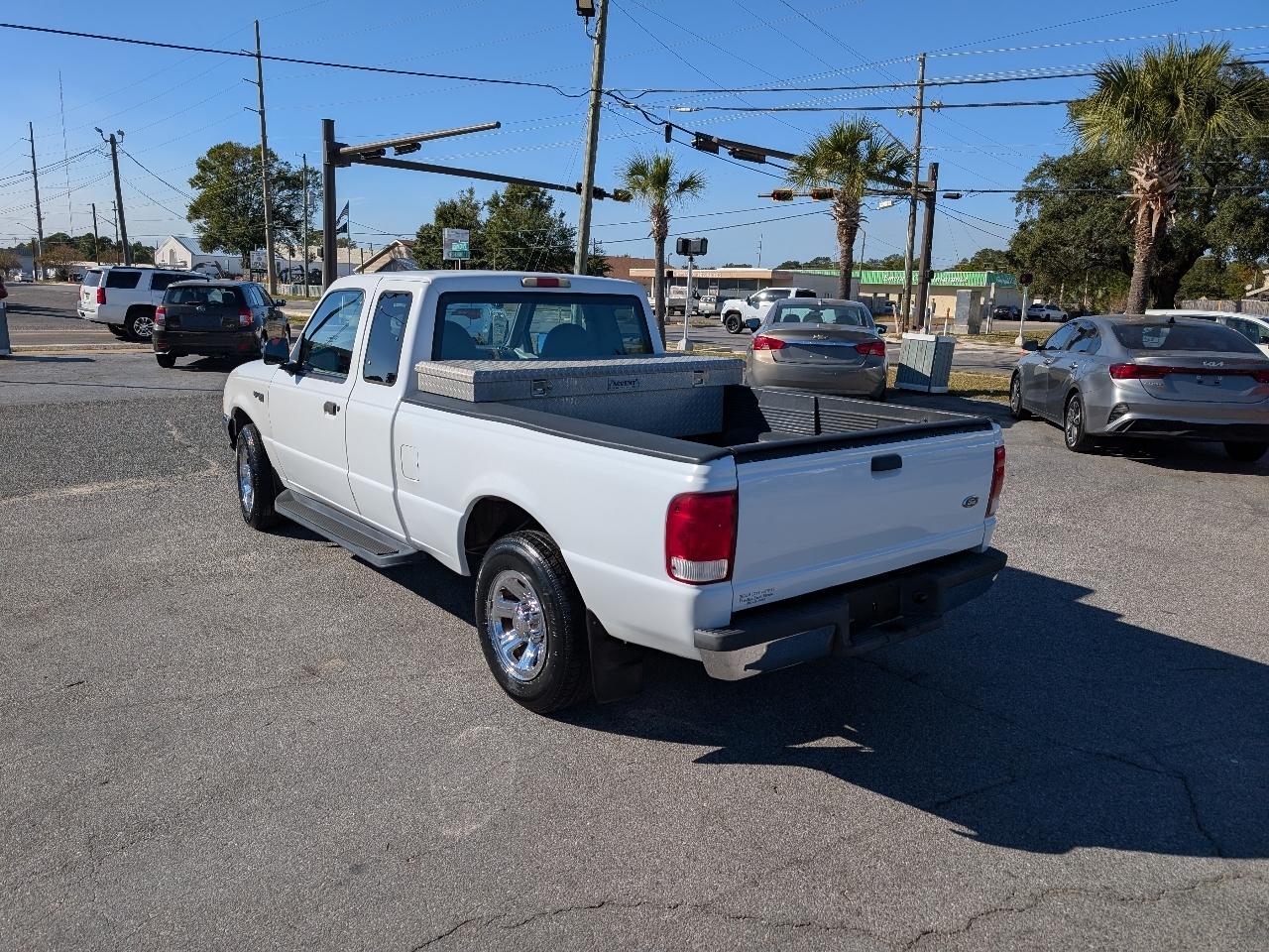 Ford Ranger Supercab 126" WB XLT 2000