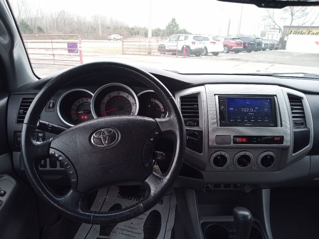 Toyota Tacoma  2011