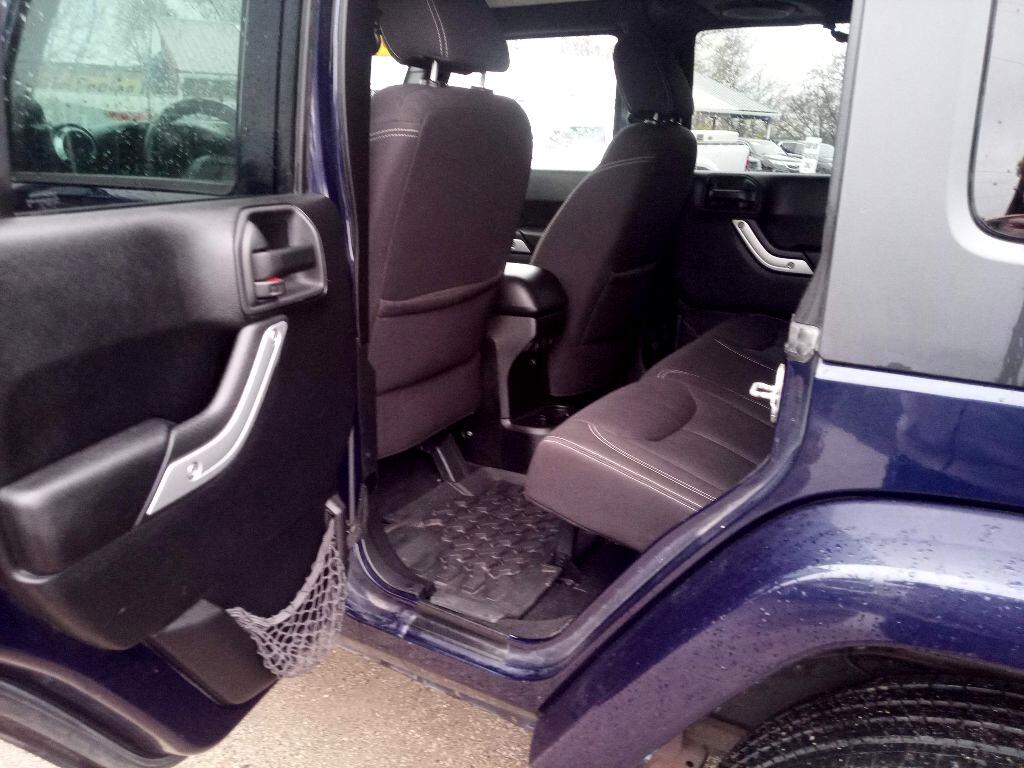 Jeep Wrangler Unlimited  2013