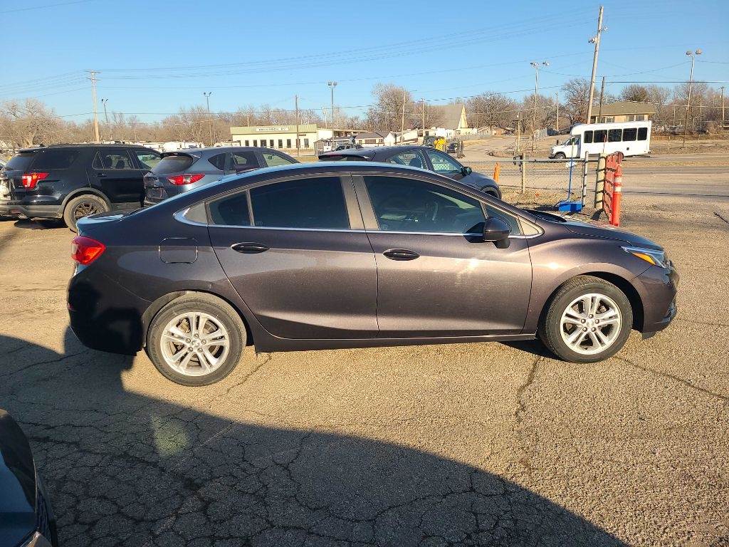 Chevrolet Cruze  2017