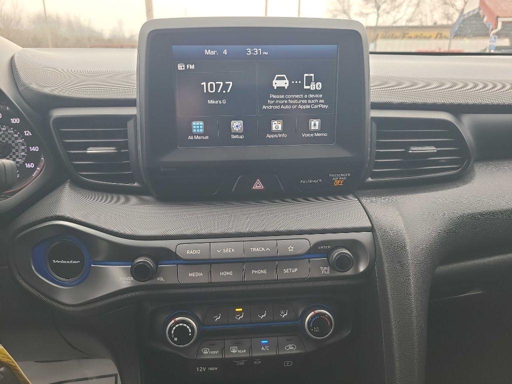 Hyundai Veloster  2020