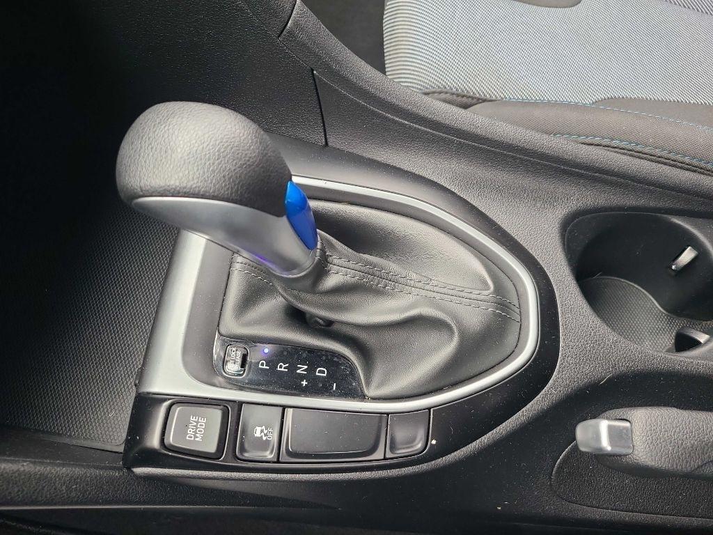 Hyundai Veloster  2020