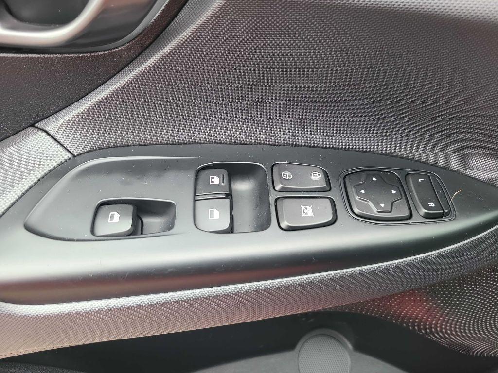 Hyundai Veloster  2020