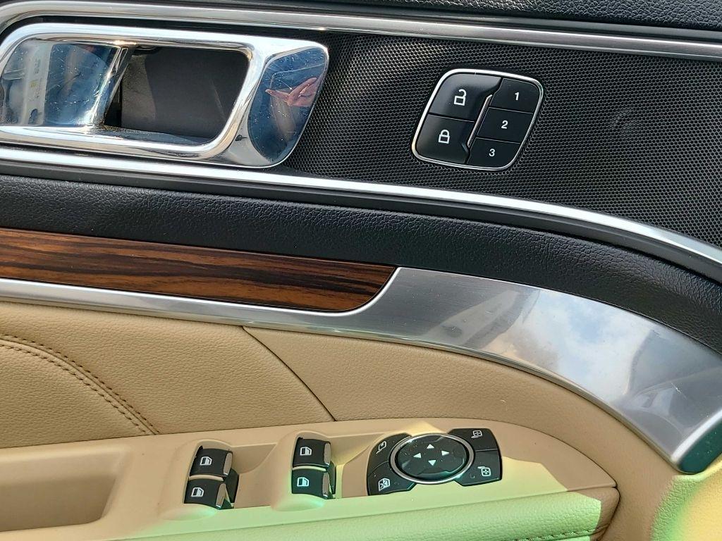 Ford Explorer  2016