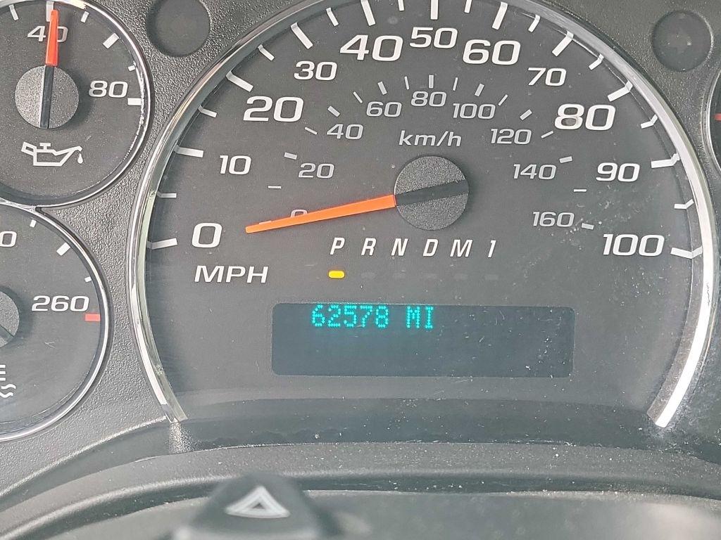 GMC Savana Cargo Van  2017