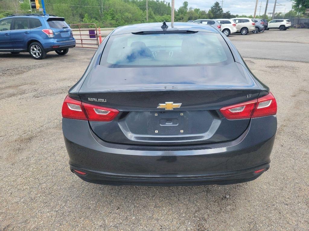 Chevrolet Malibu  2018
