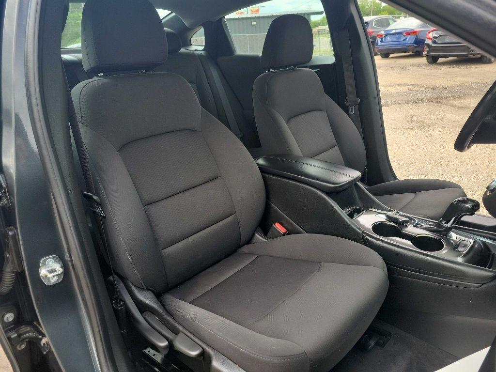 Chevrolet Malibu  2018