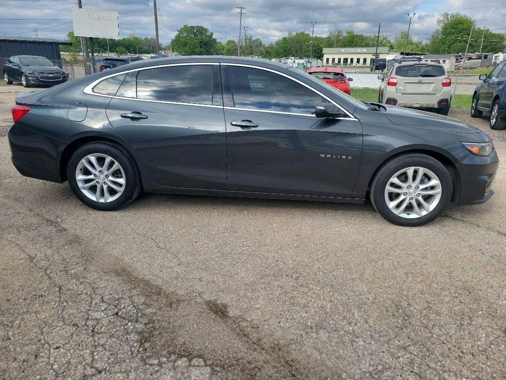Chevrolet Malibu  2017
