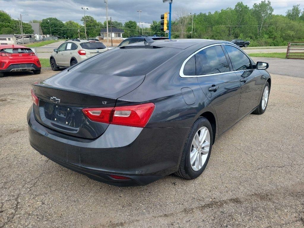 Chevrolet Malibu  2017